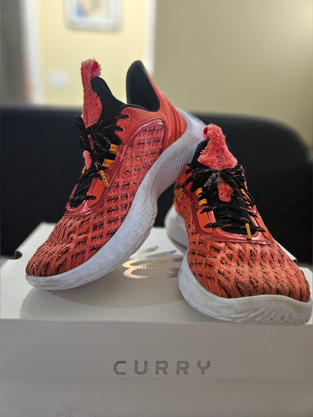 Sesame Street x Under Armour Curry 9 Elmo